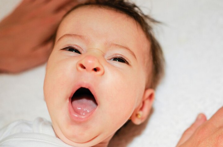 image Bagaimana Cara Menghilangkan Cegukan pada Bayi? Serta, Apa Saja Penyebabnya?